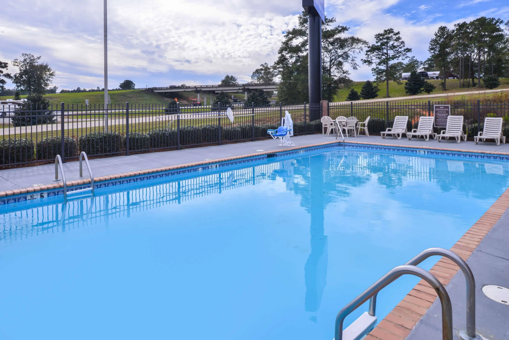 Americas Best Value Inn Wiggins