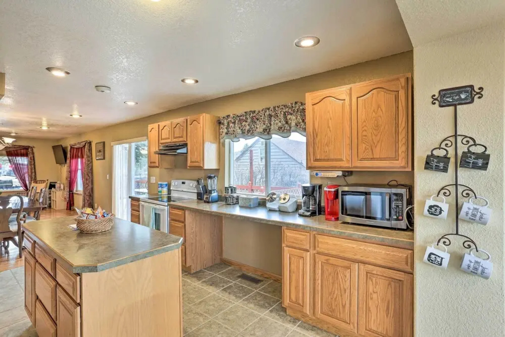 Lovely Black Hills Area Home: Covered Porch & Deck