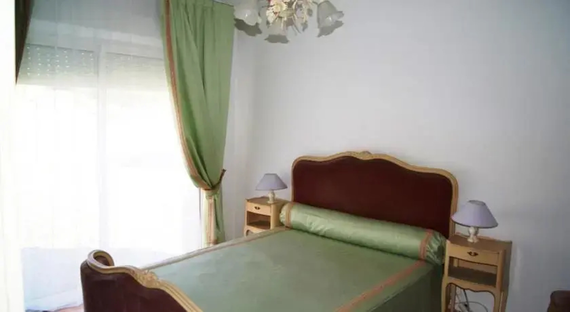 Lumineuse Villa avec Piscine à Grasse