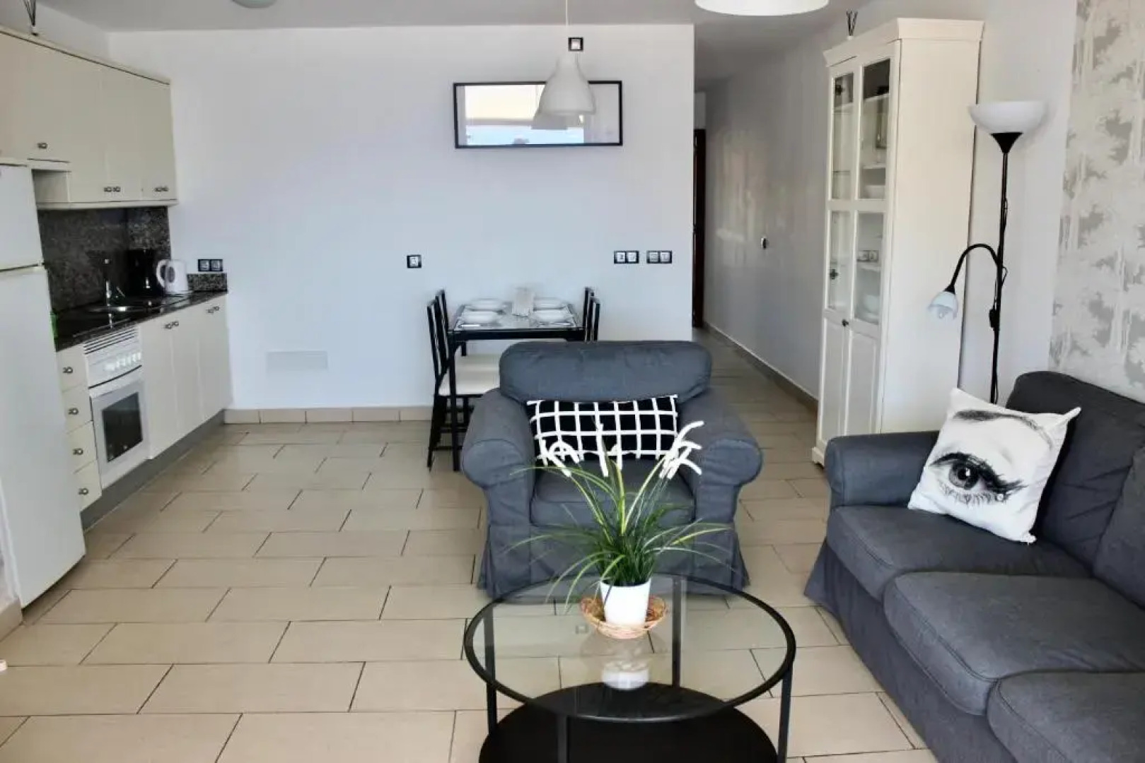 2BDR Ocean view apartment