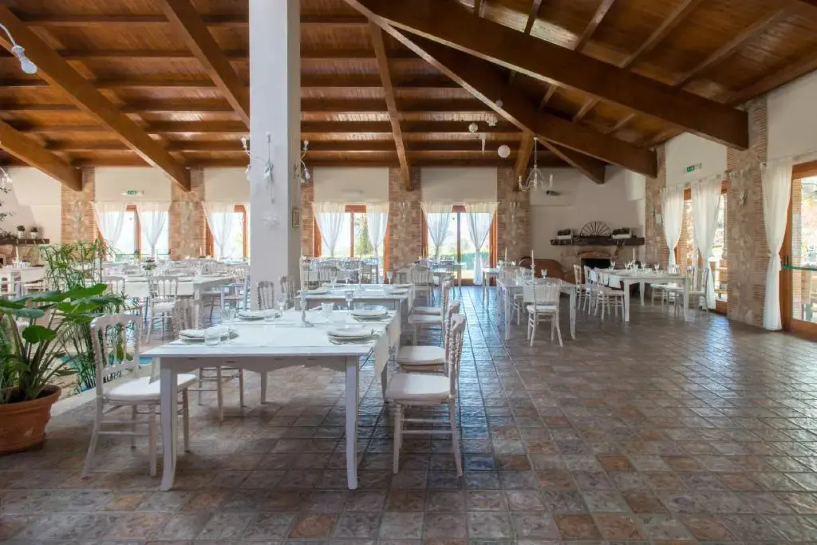 Valle Dell'Aquila Country House