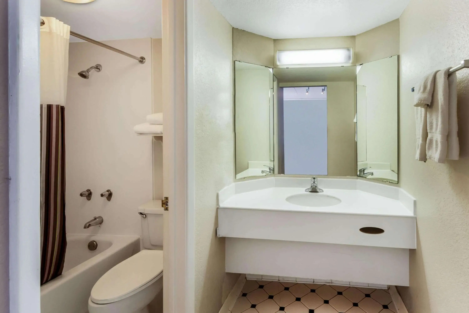 La Quinta Inn by Wyndham Albuquerque Northeast