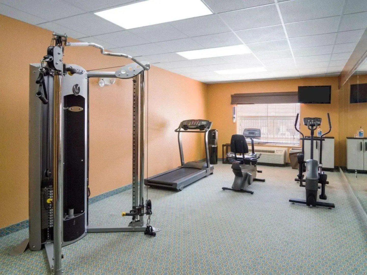 Quality Suites Houston IAH Airport - Beltway 8