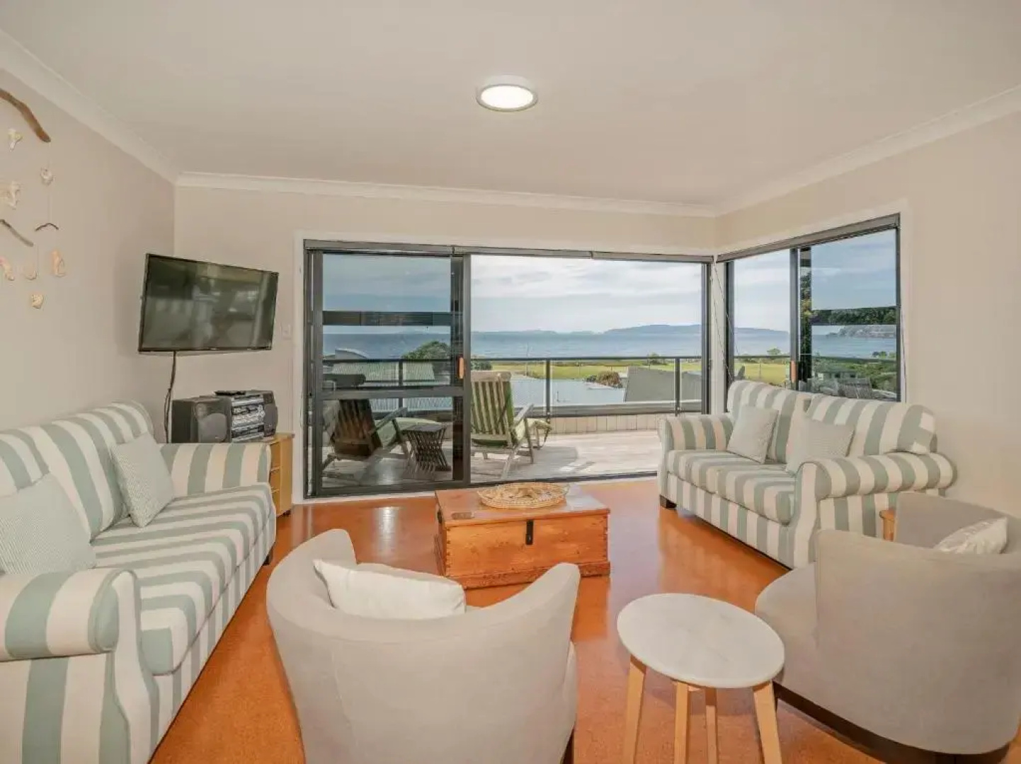 The Glass House - Kuaotunu Holiday Home