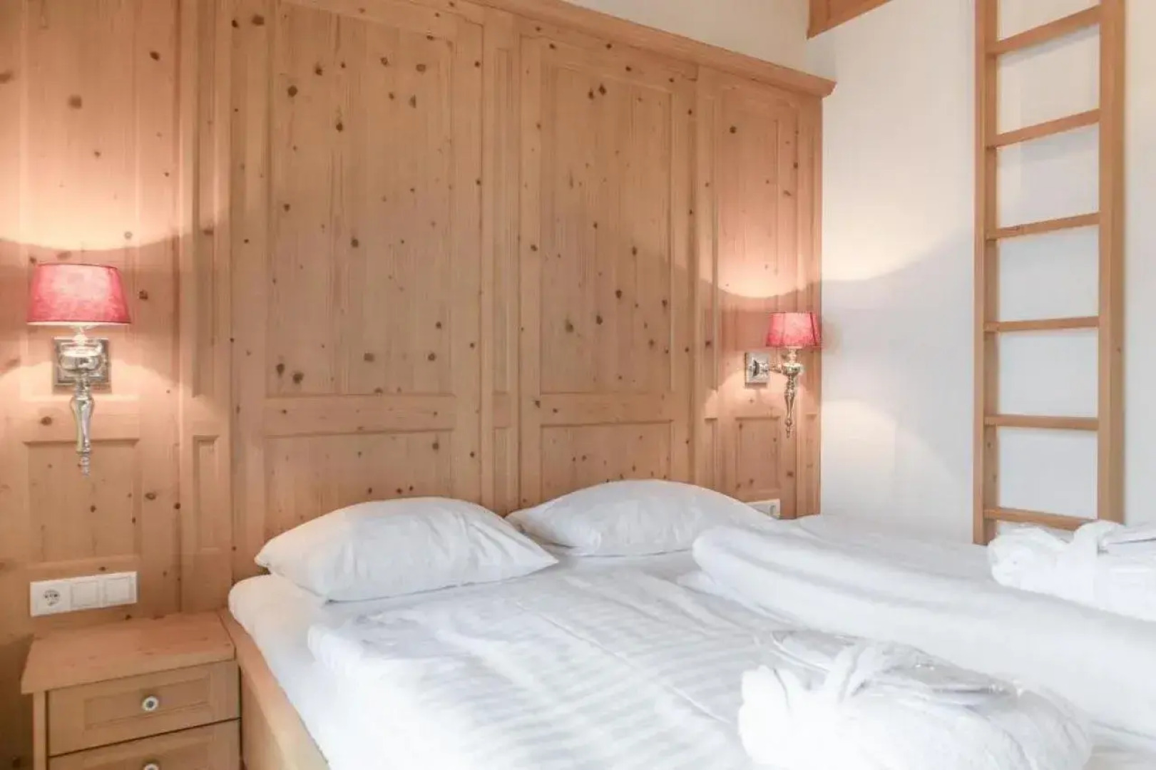 Avenida Panorama Chalets by Alpin Rentals