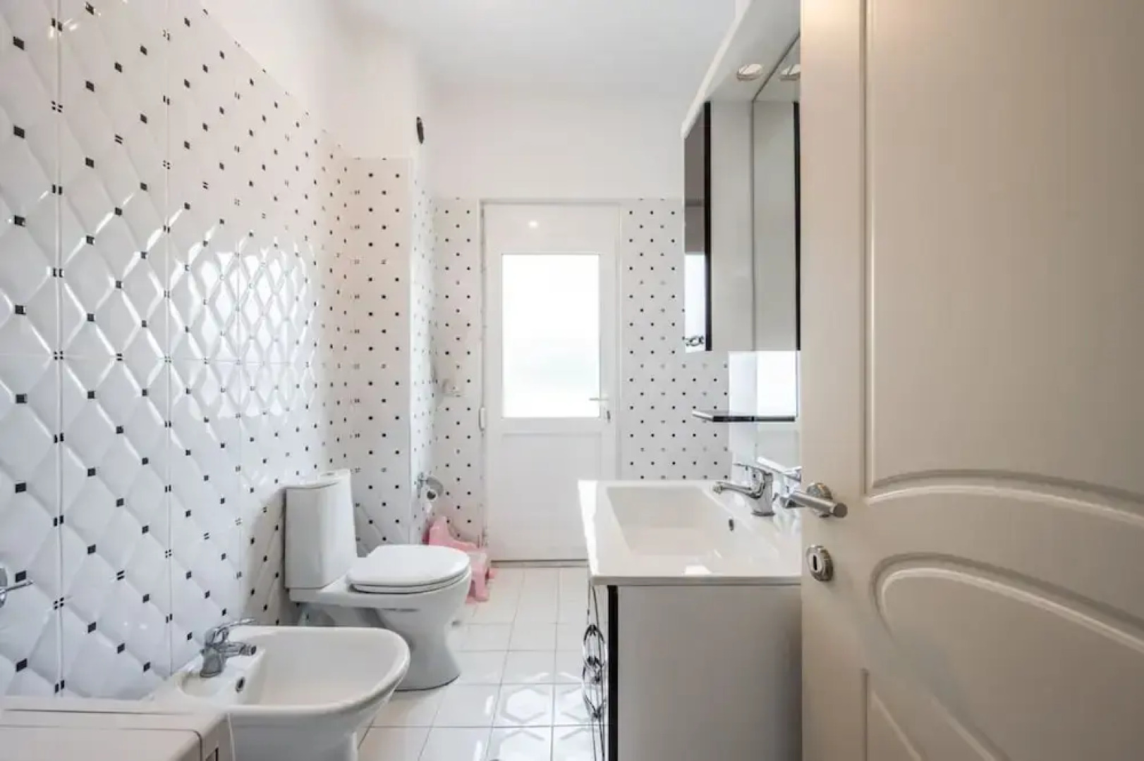 Hometown Apartment in Gjirokaster