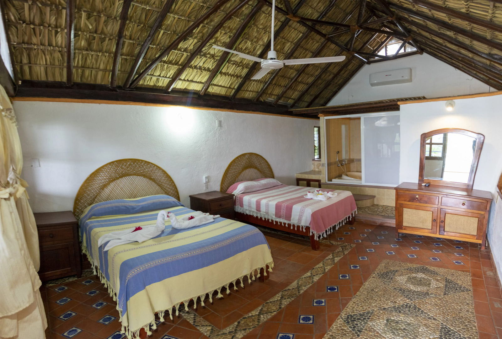 Hotel y Bungalows Acuario