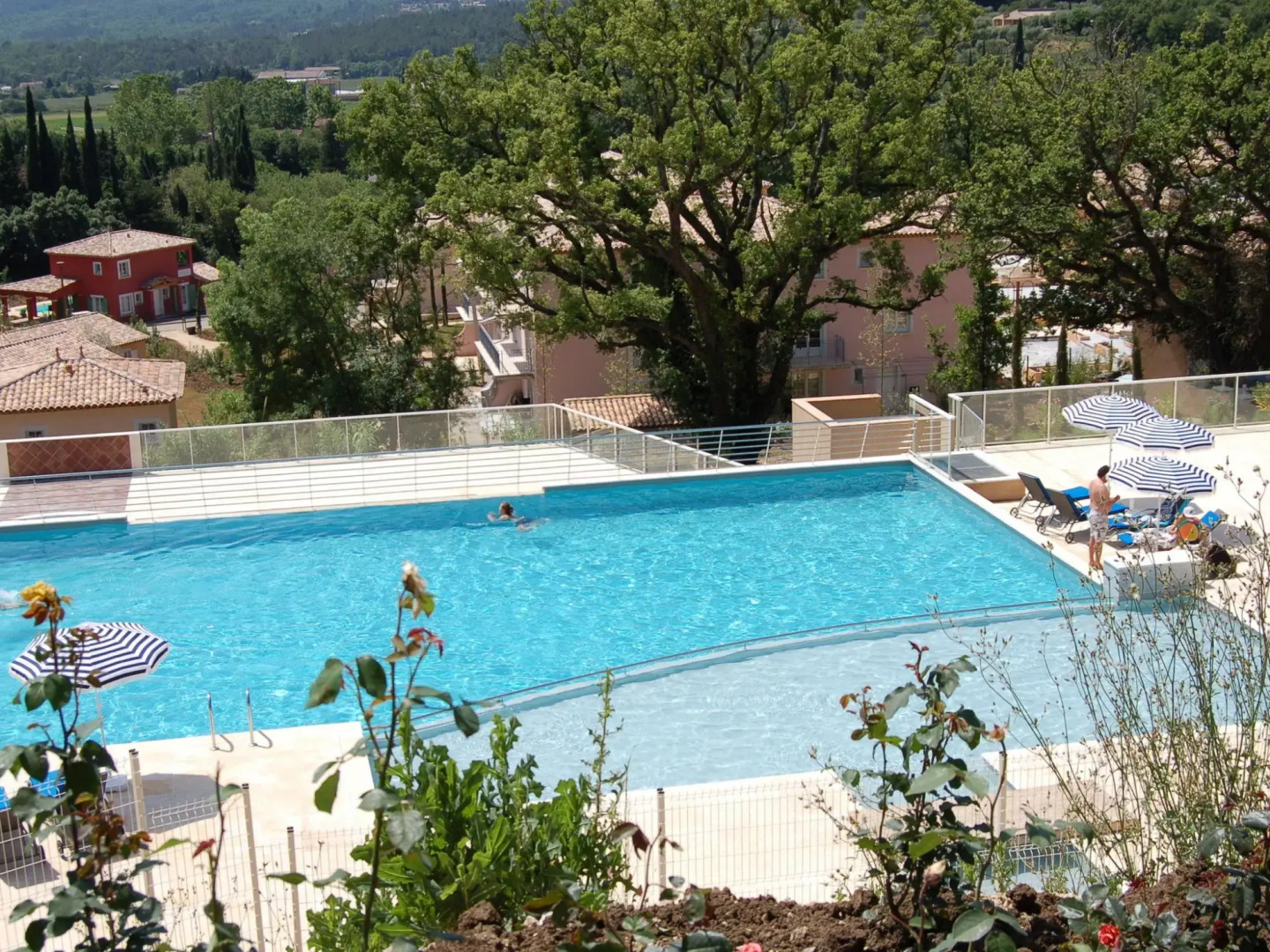 Beautiful Apartment With AC, Near Lac de Saint-cassien