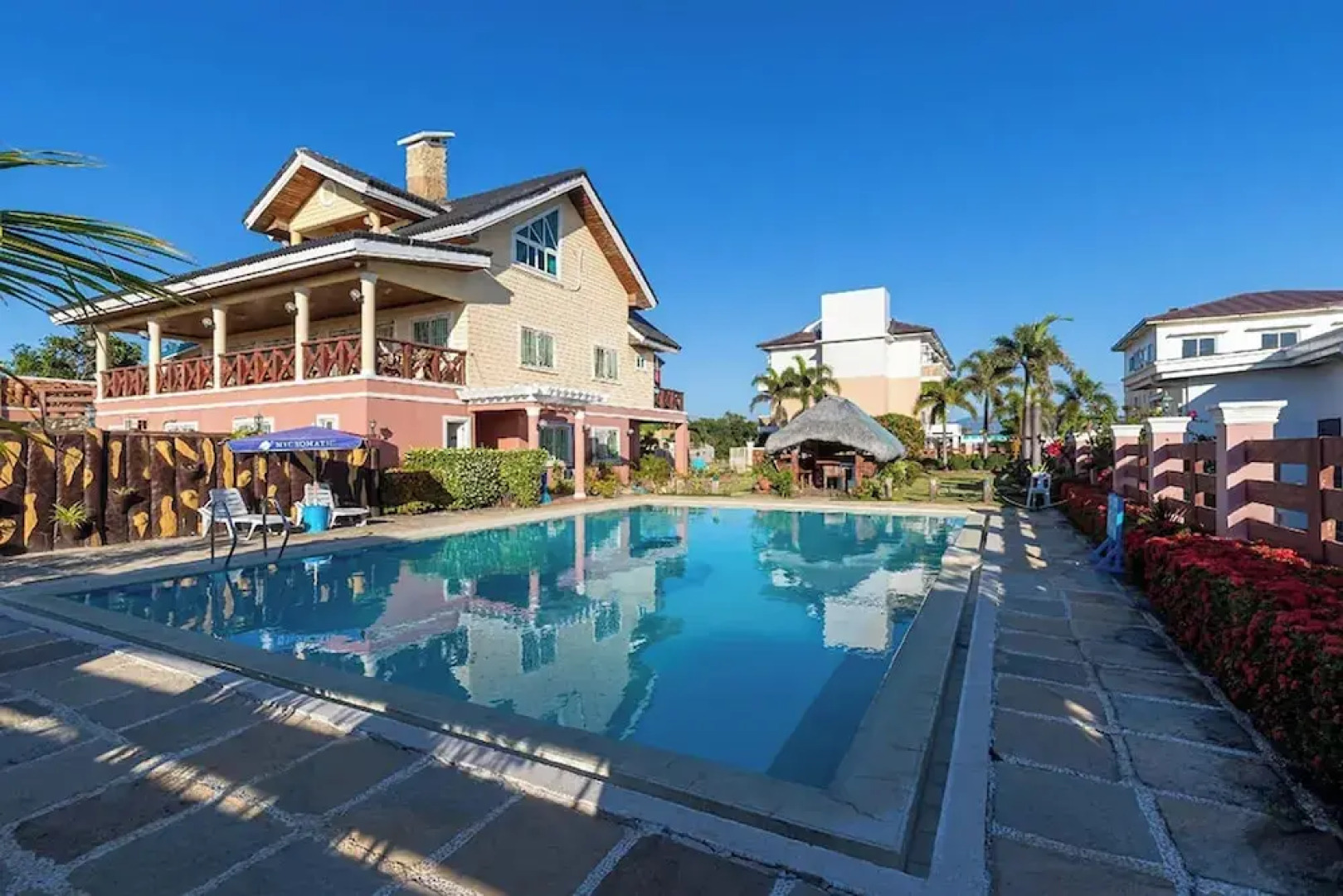 Ovemar Resort Hotel Near Vigan