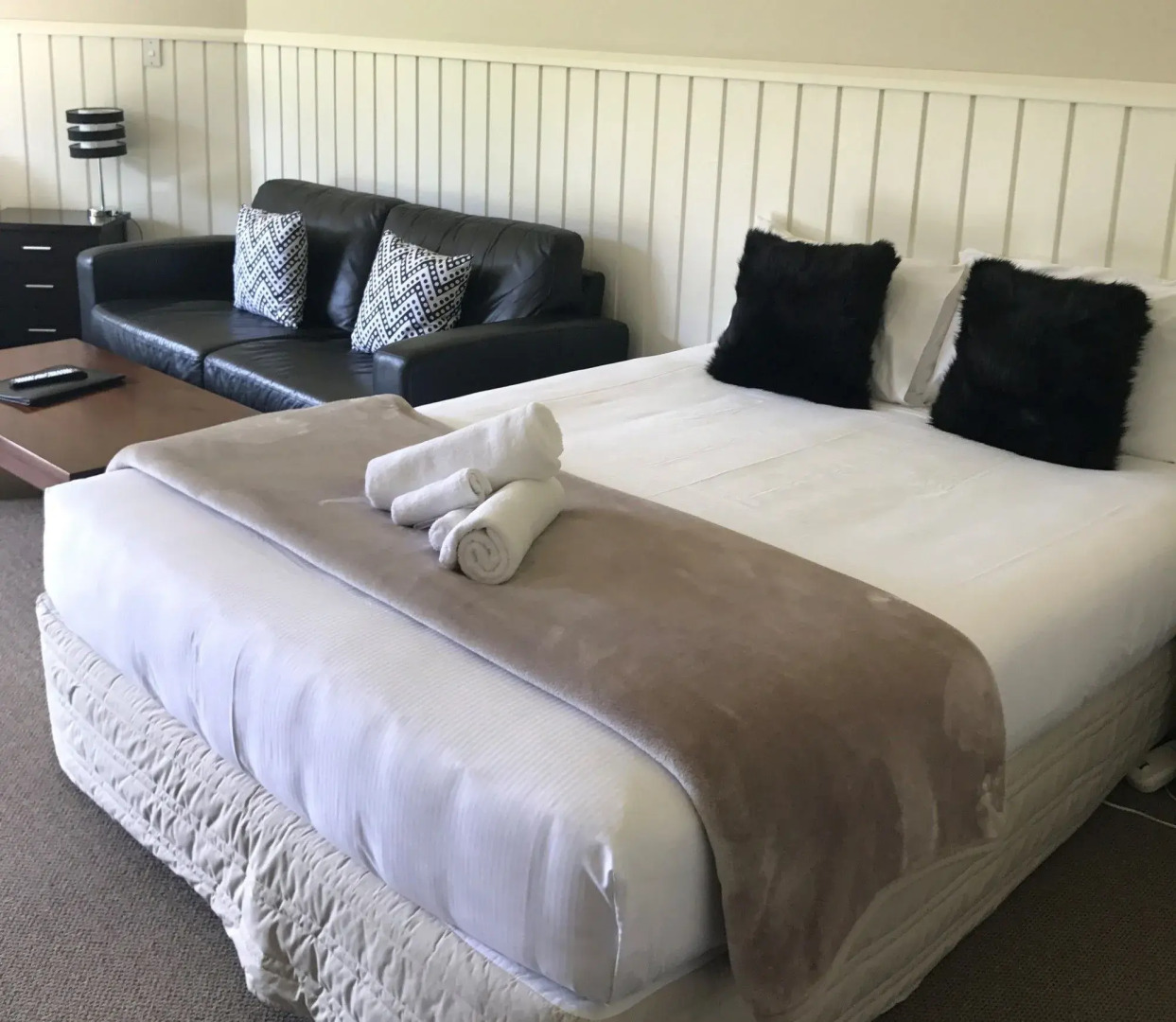 ASURE Explorer Motel & Apartments