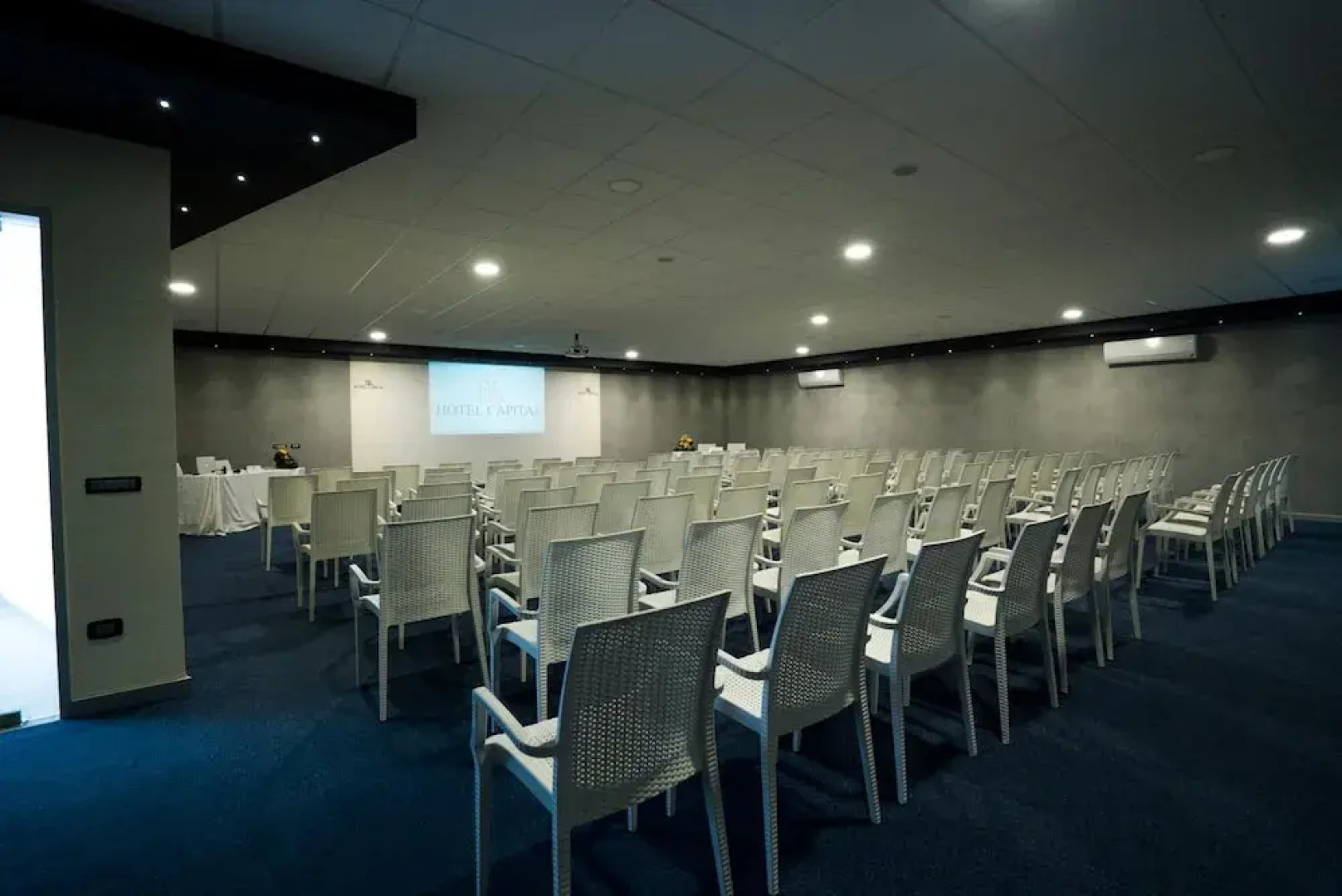 Hotel Capital