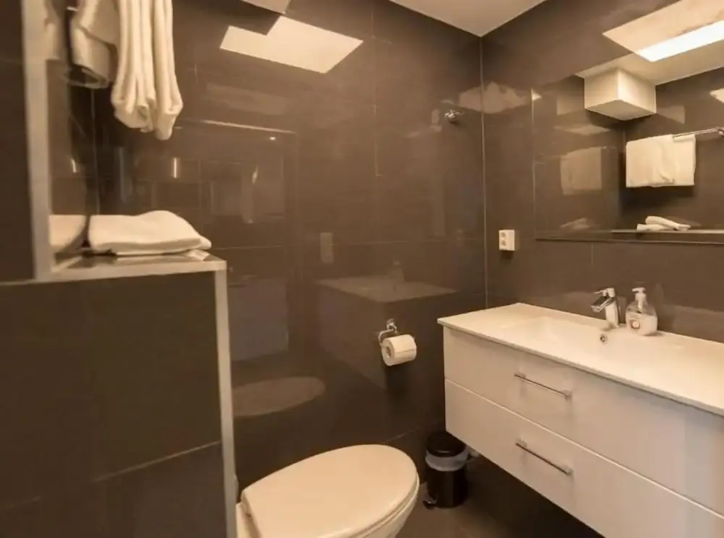 Svartisen Apartments