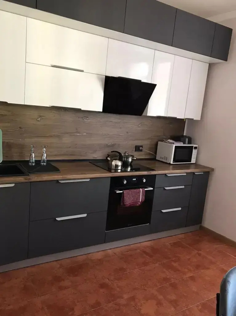 Апартаменты в микрорайоне Степном 25