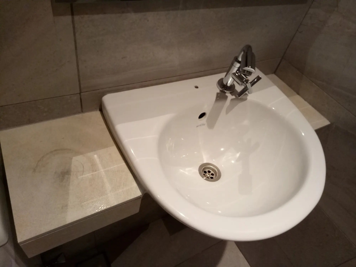 9 Square Hotel - Sri Kembangan