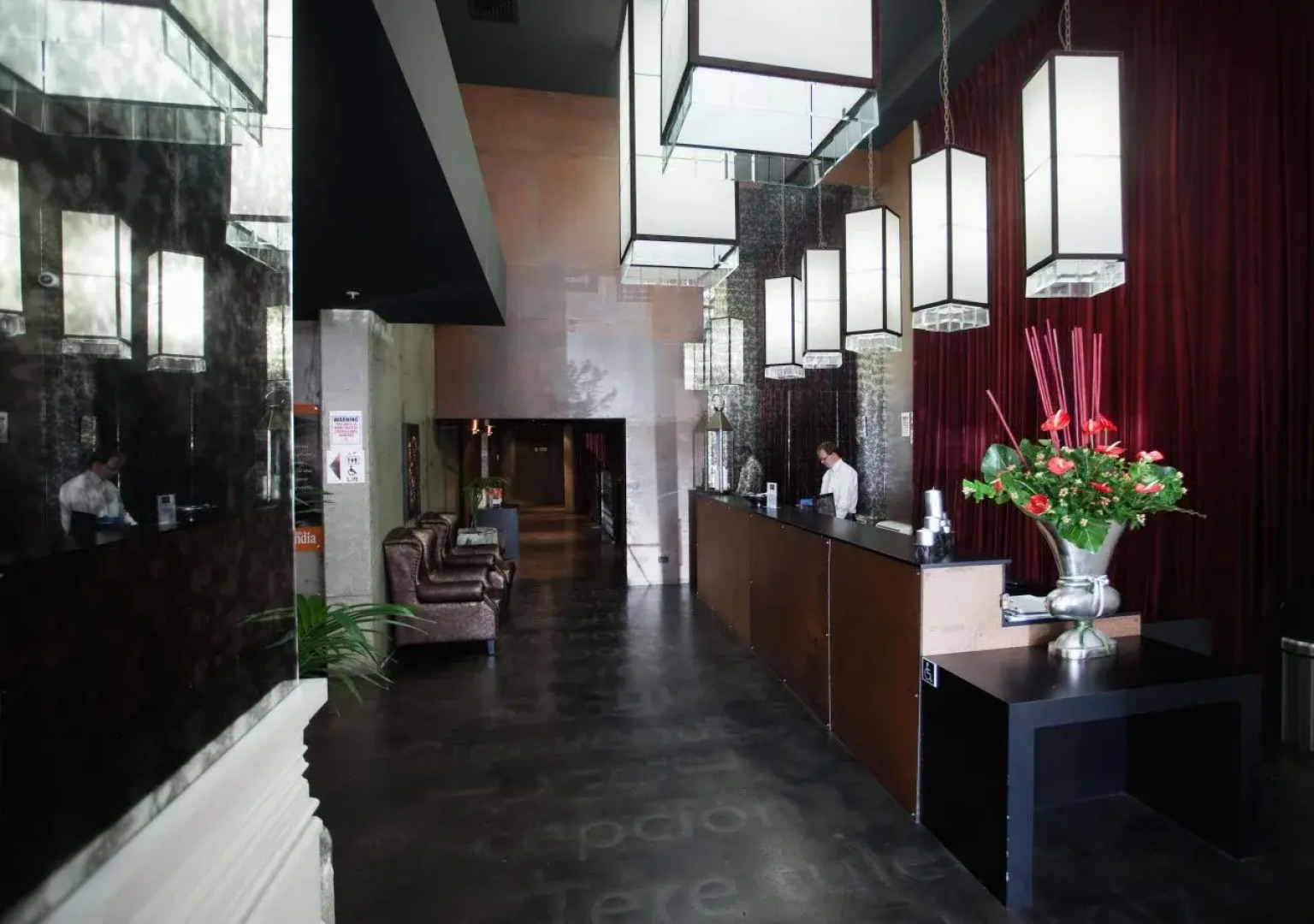 Celestion Waldorf Apartments Hotel