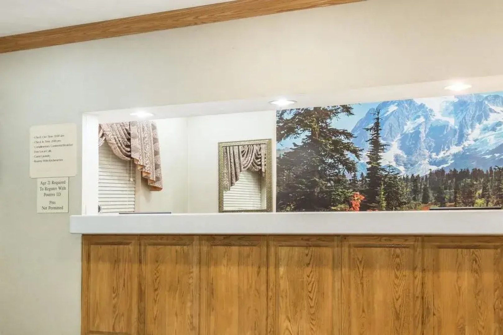 Super 8 Uniontown PA