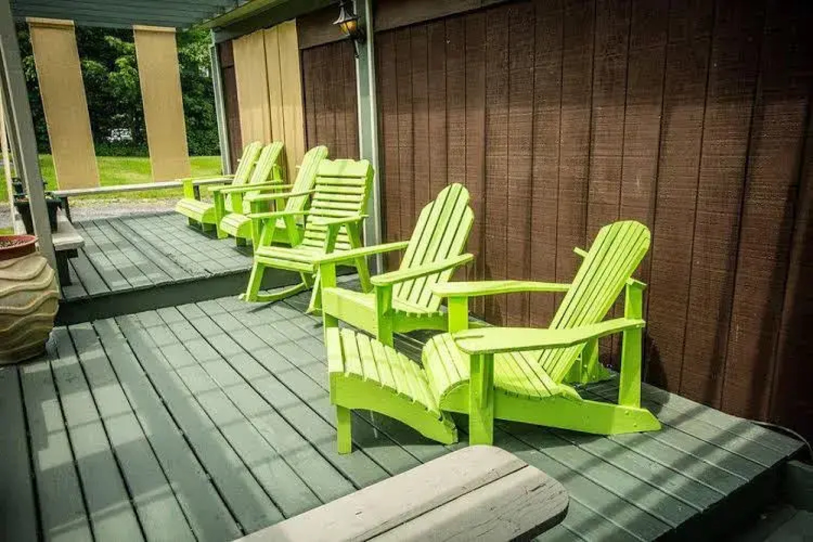 Pine Hill Arms Hotel