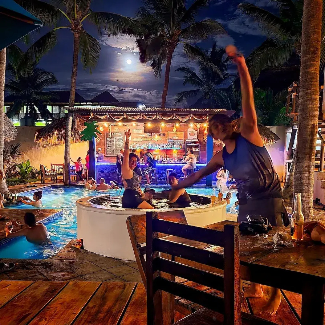 Johnny's Place Hotel