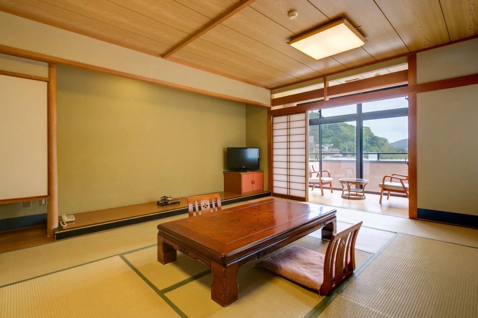 Yugawara Mizunokaori