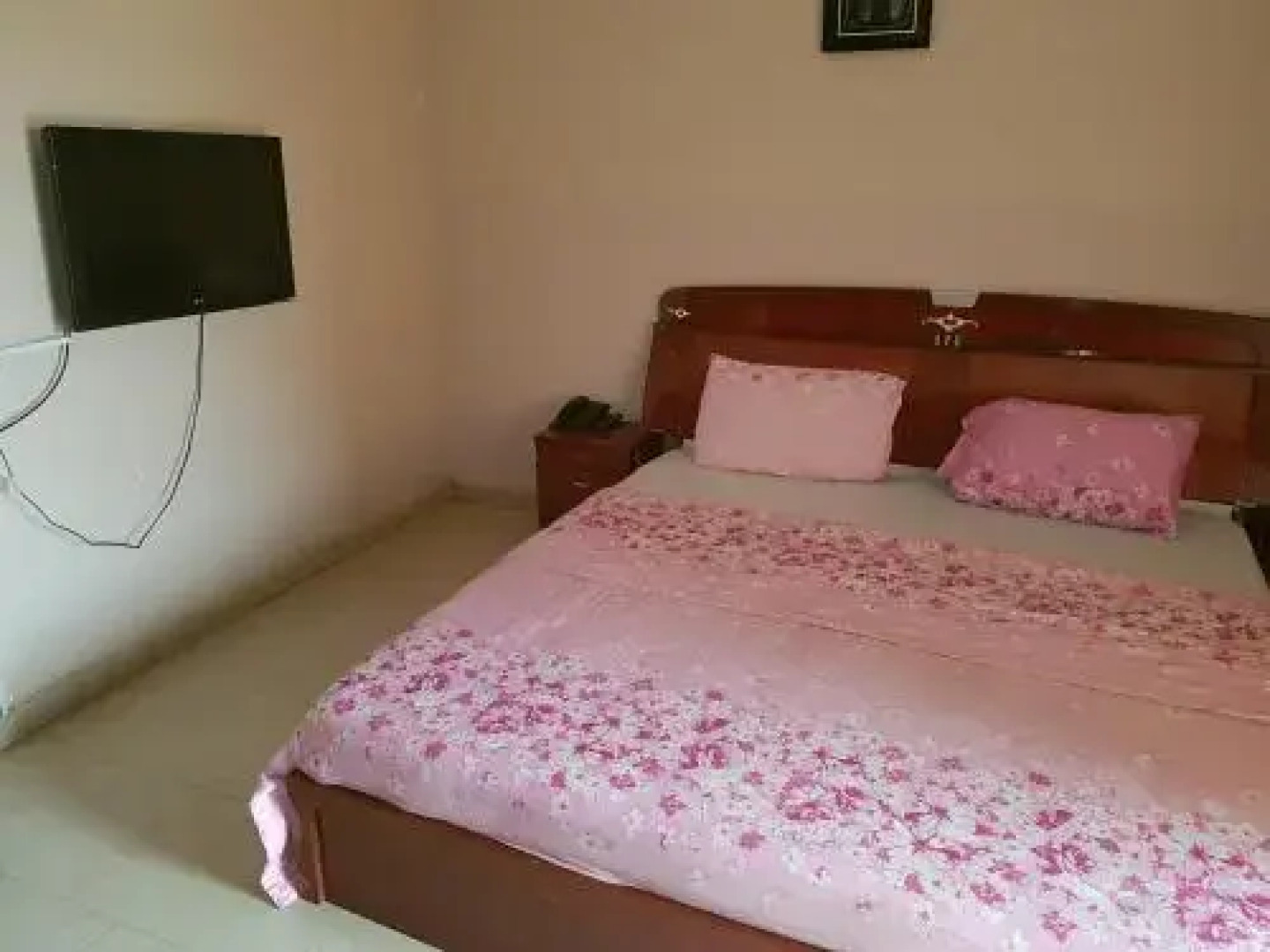 House Of His Glory Suite