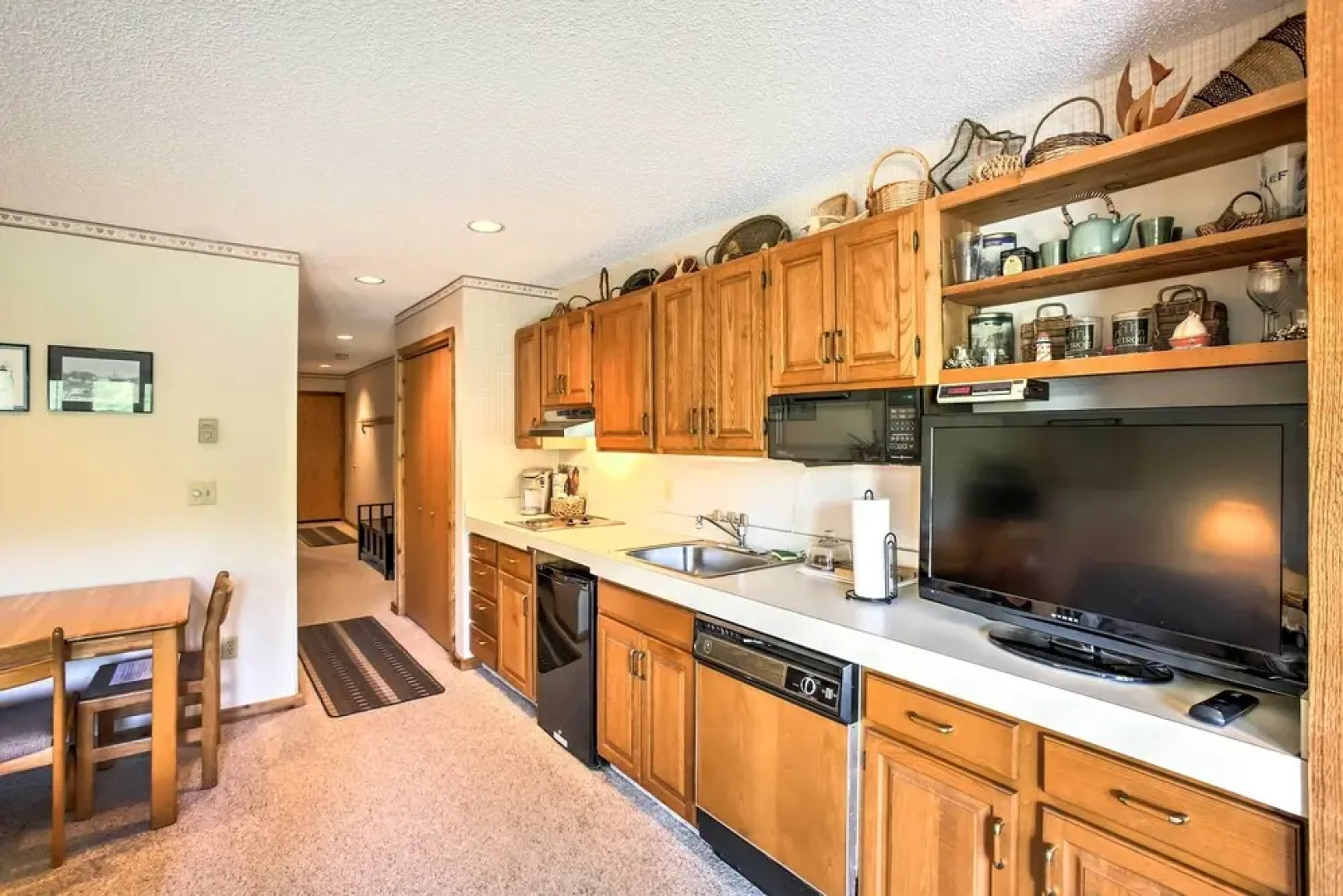 The Lodge At Schuss Mountain, Schuss Village