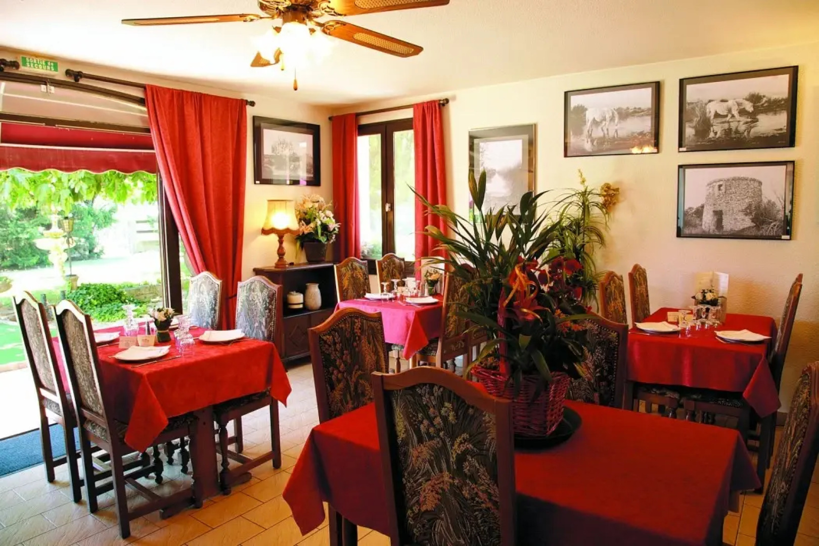 Logis Hôtel Longo Mai