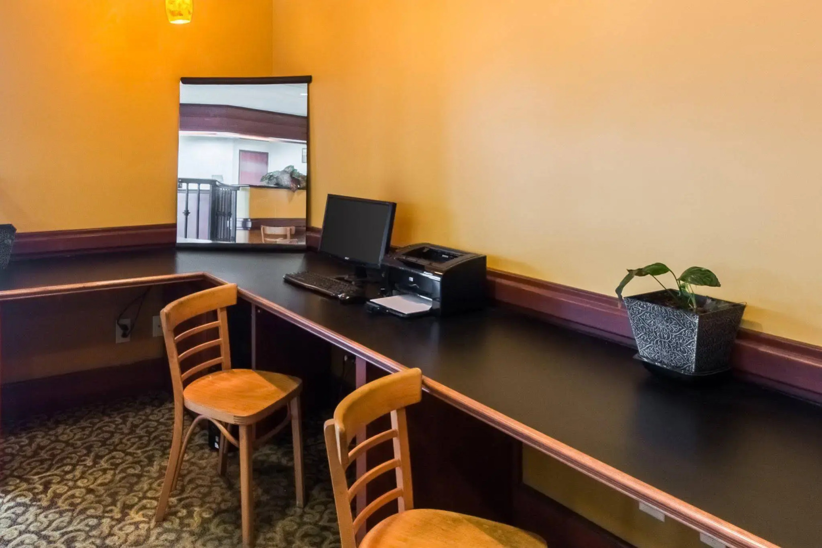 Suburban Studios Florence I-95