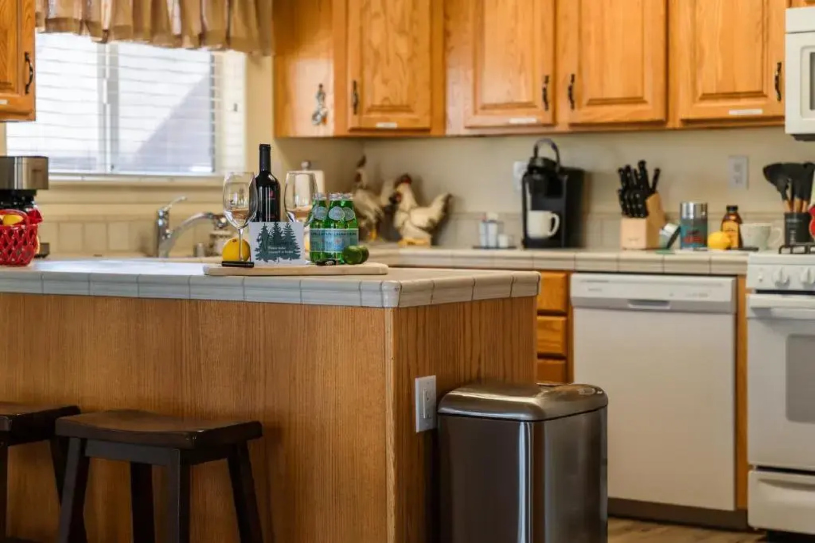 Cozy Family House + Full Game Room