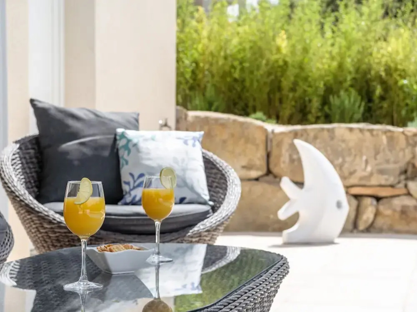 Luxurious Villa Near River in Cesseras