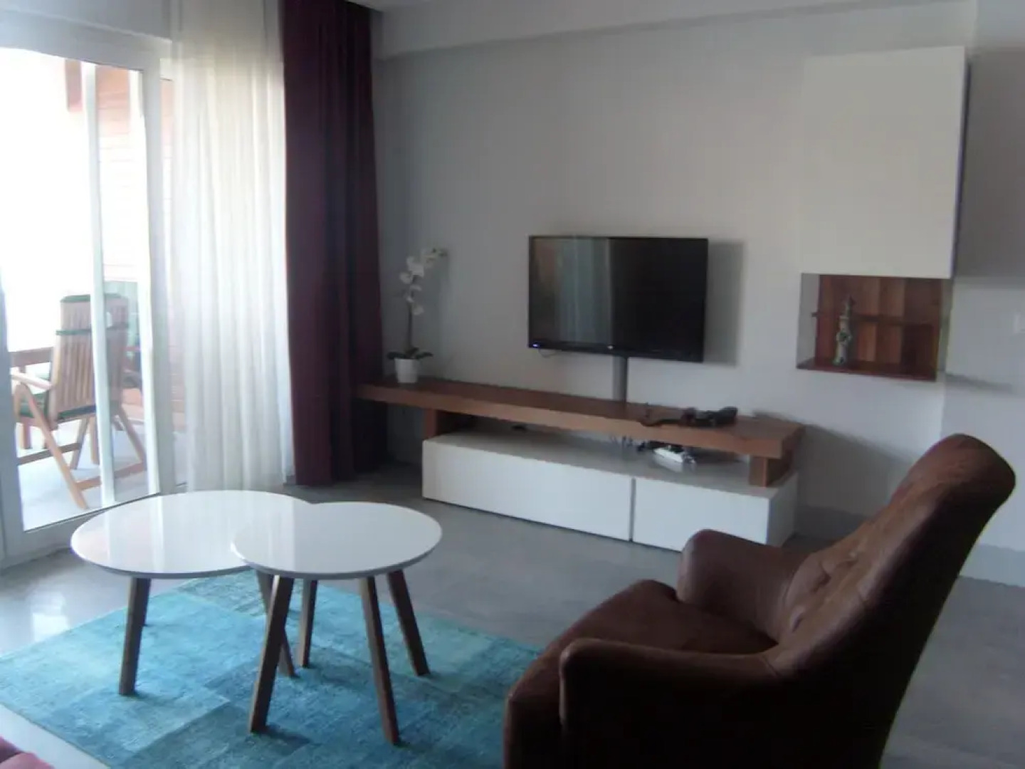 Marine Suites and Spa