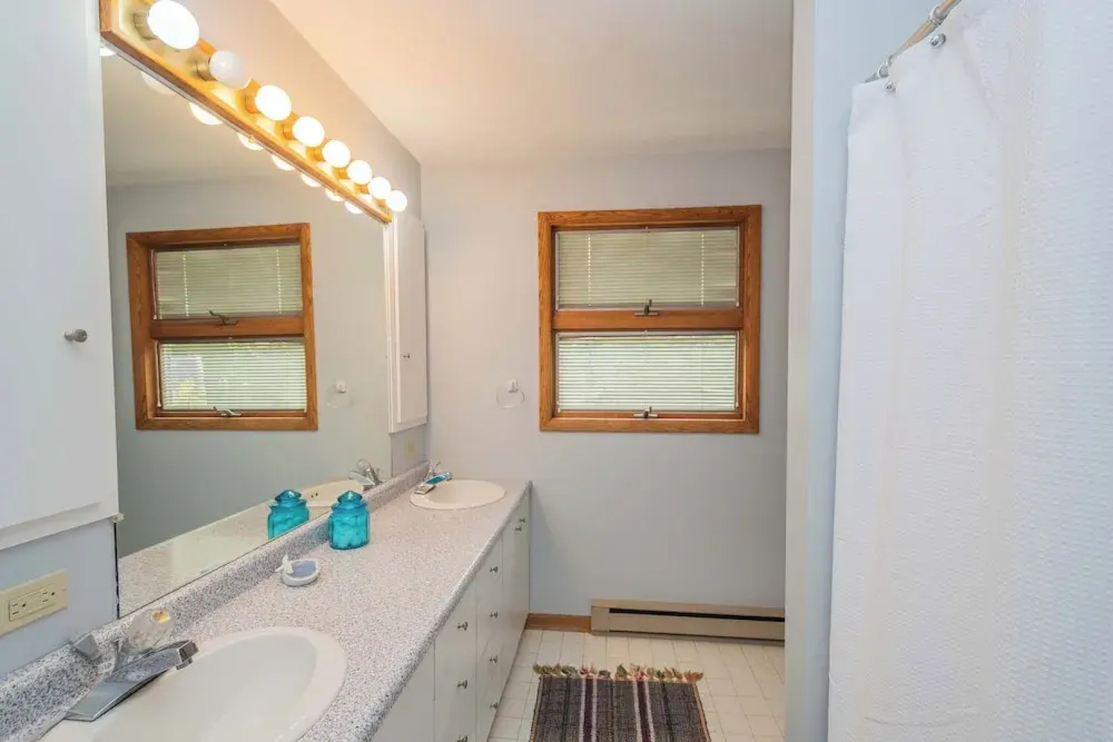 Just Around the Dilly