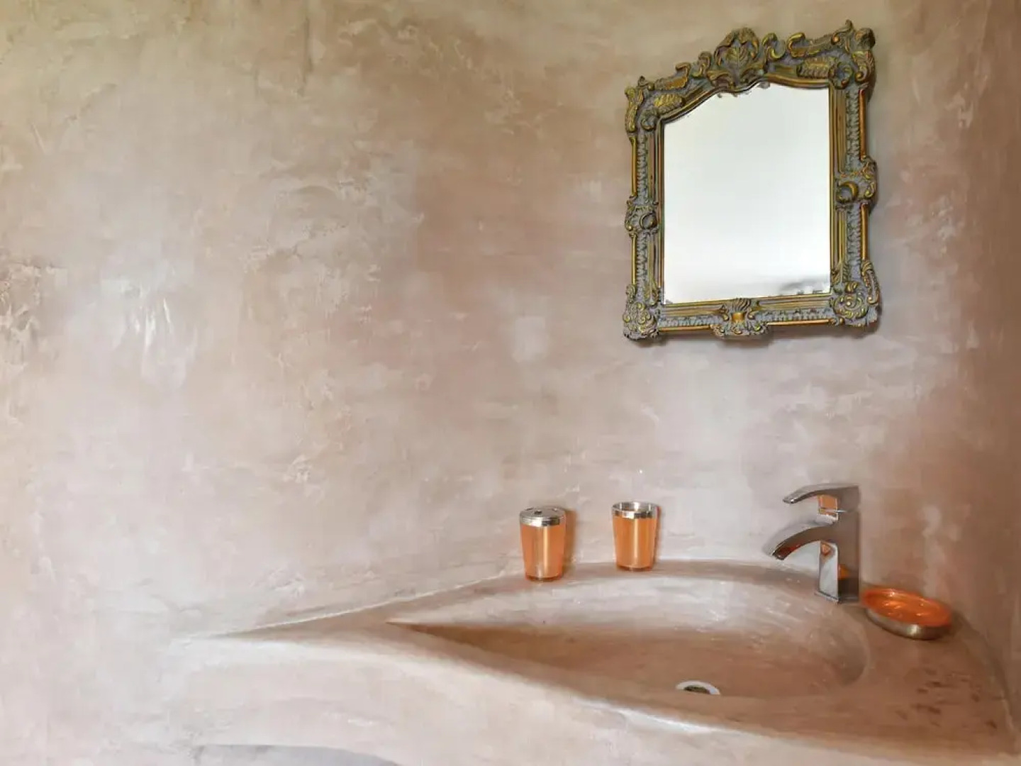 House With Private Swimming Pool Close to Narbonne