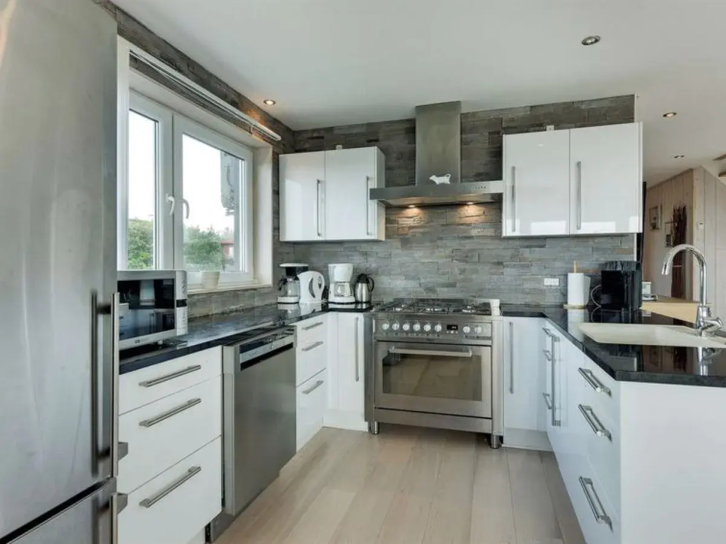 "Theodora" - 700m from the sea in NW Jutland