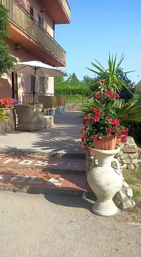 Un Posto Al Sole - Paola