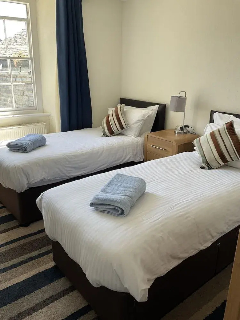 Number 52 Bed & Breakfast