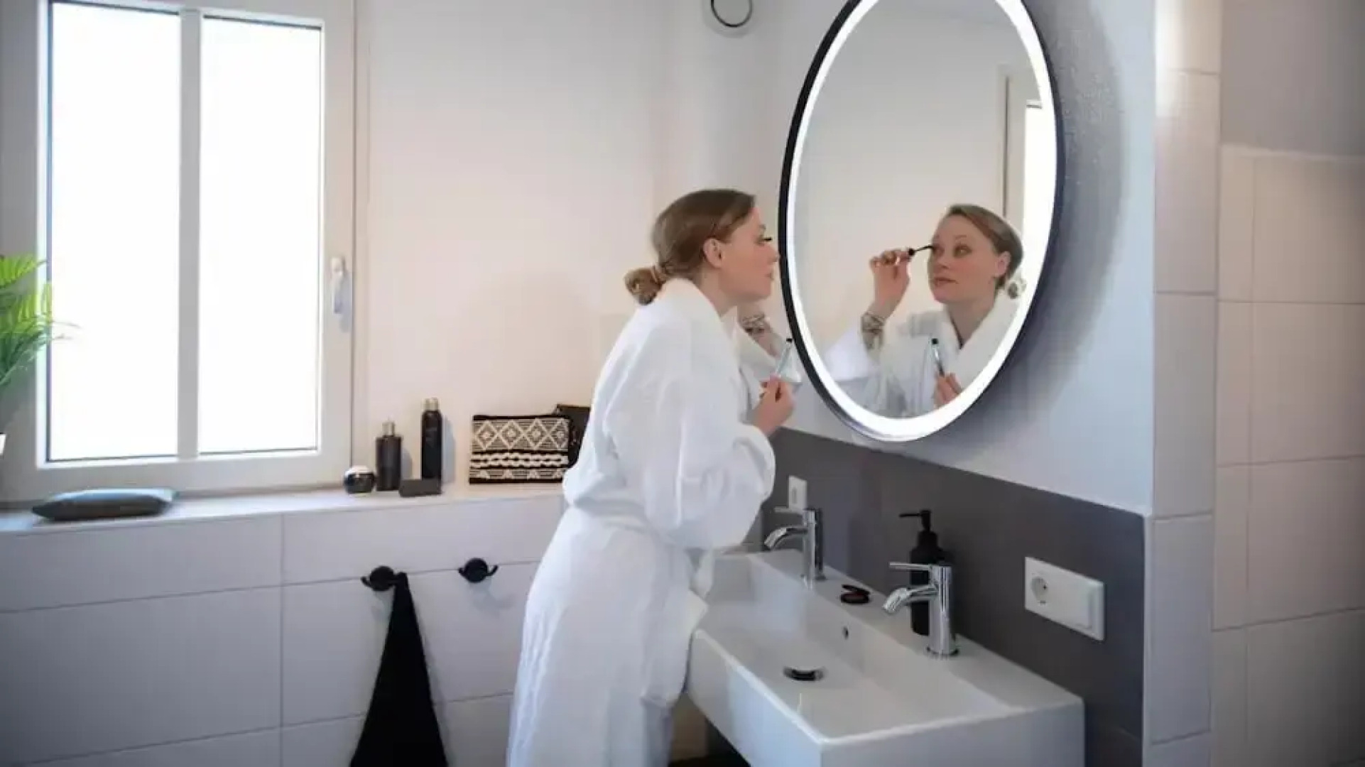 Premium Water 12p in Thorn