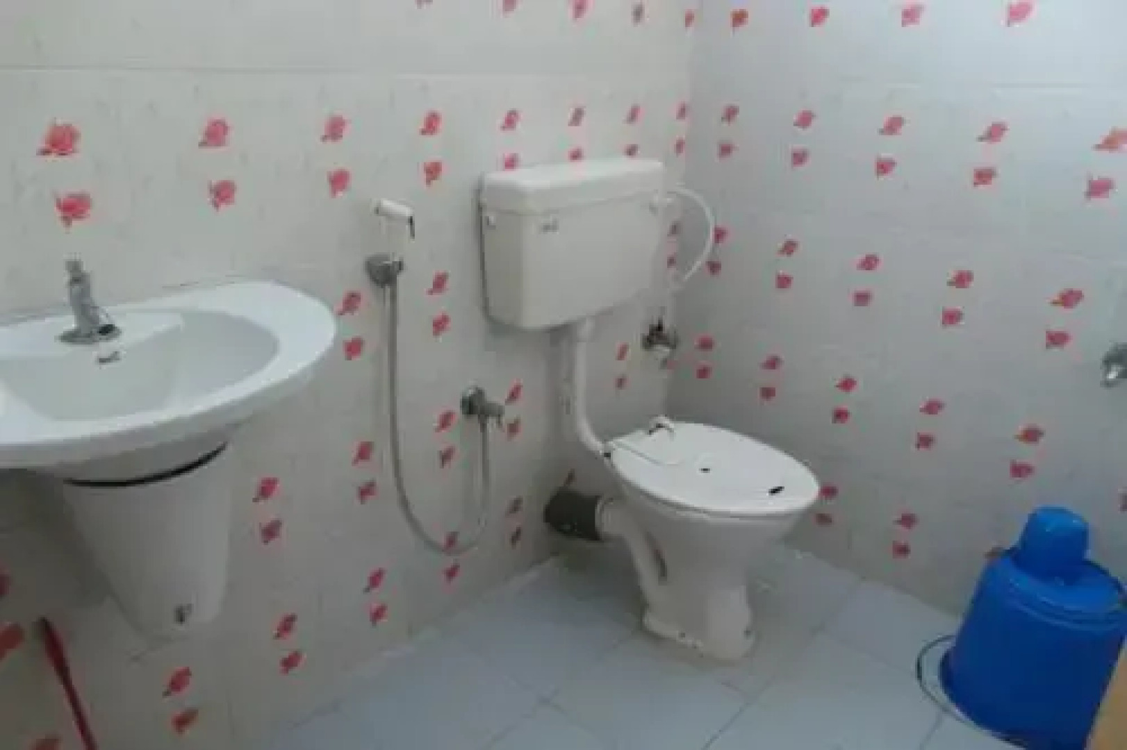 Ceepee's Holiday Inn