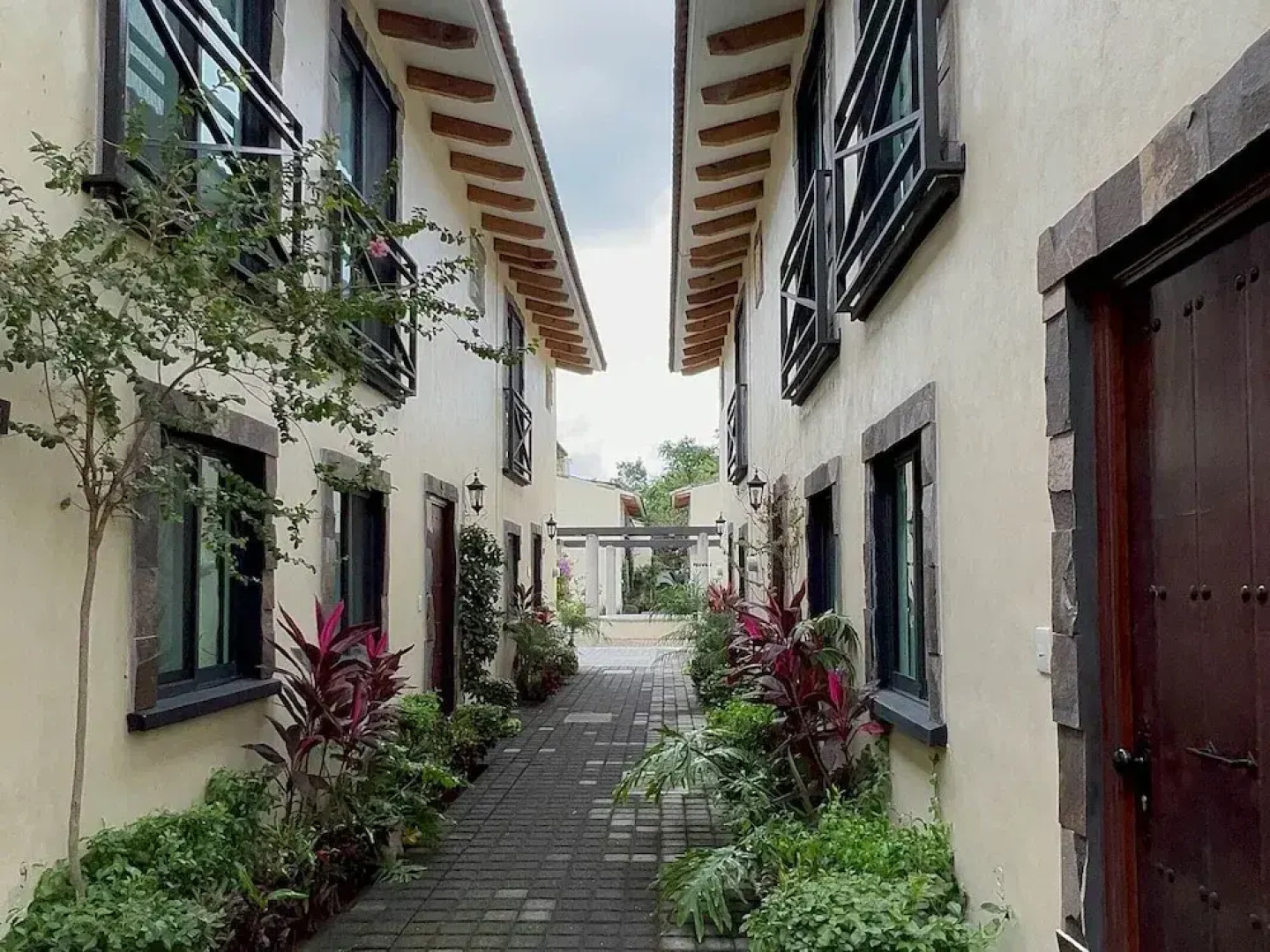 Tuscan Style Grove House