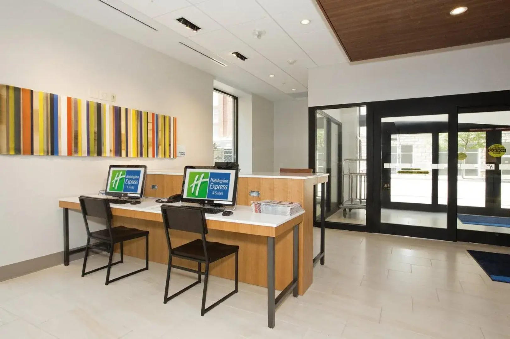 Holiday Inn Express & Suites Pittsburgh North Shore by IHG