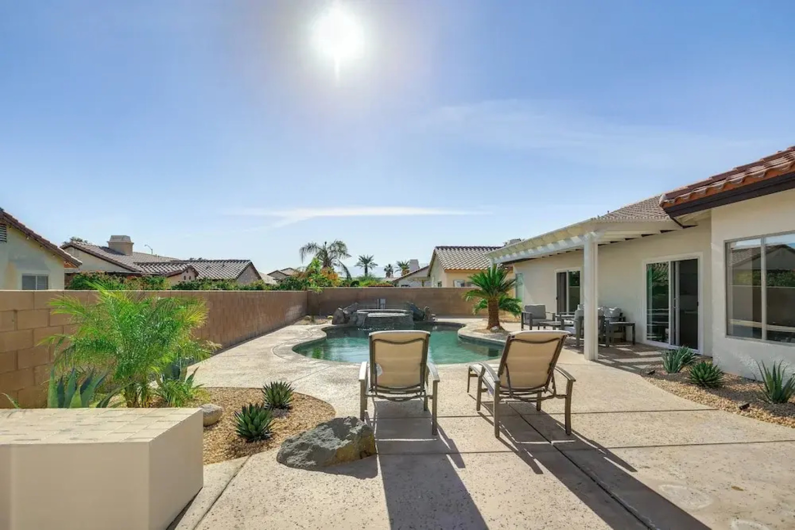 2 Mi to Coachella: Indio Oasis w/ Heated Pool
