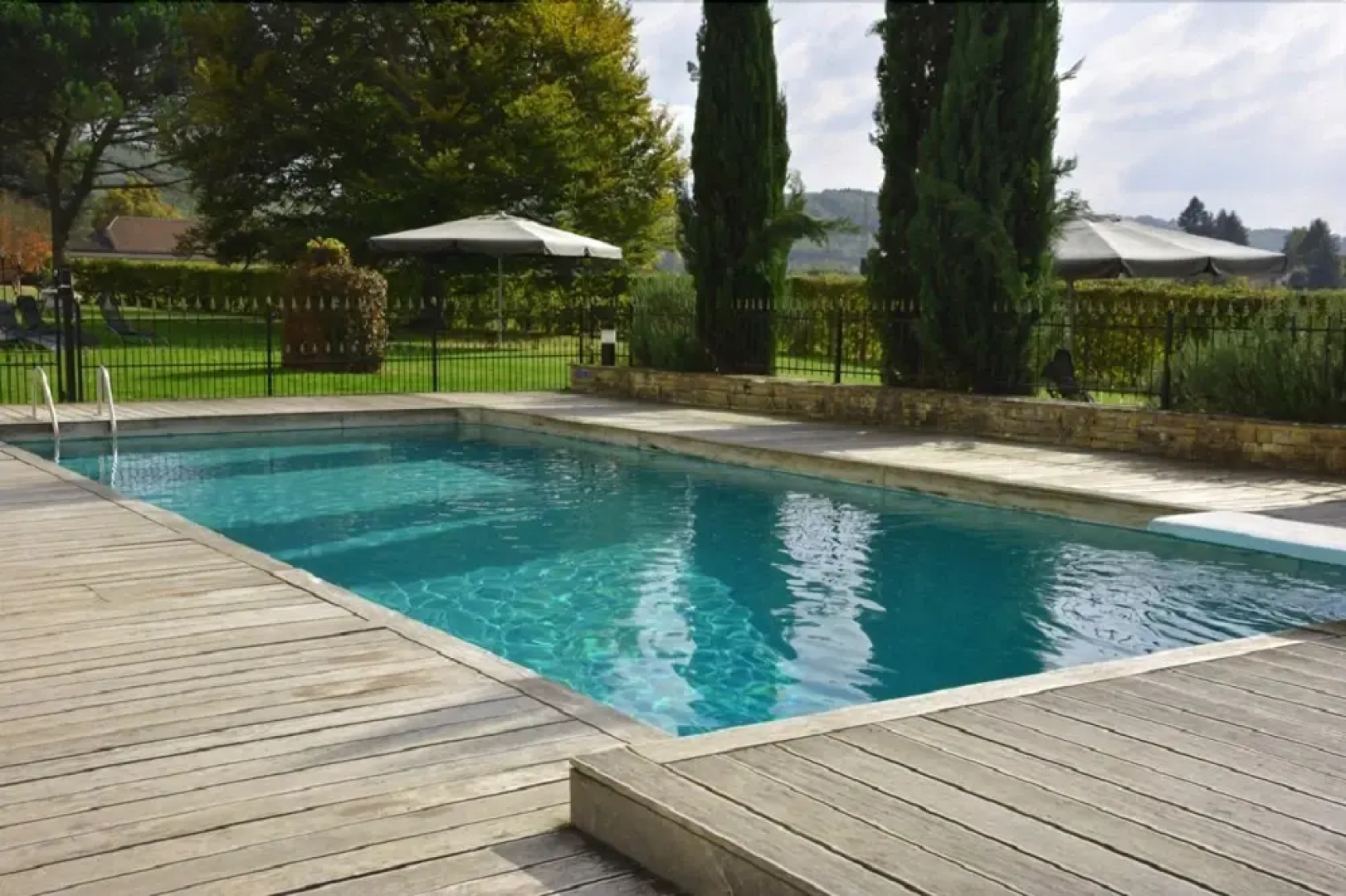 Wonderful location for weddings and parties by French château