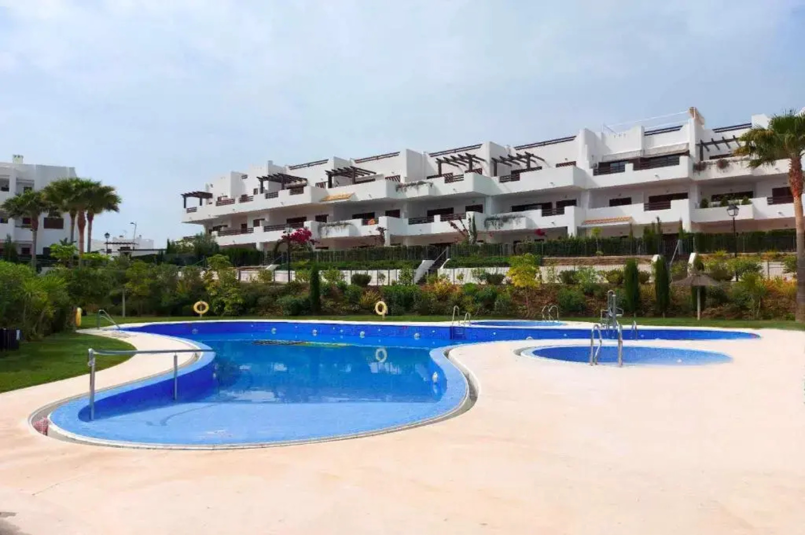 Girasol apartamento para 4 personas con piscina communitaria