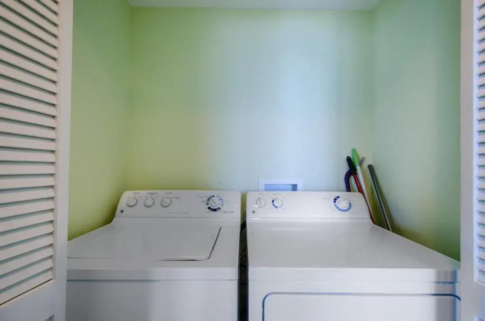 Portofino Tower1-908 Beachfront Sunrise Views