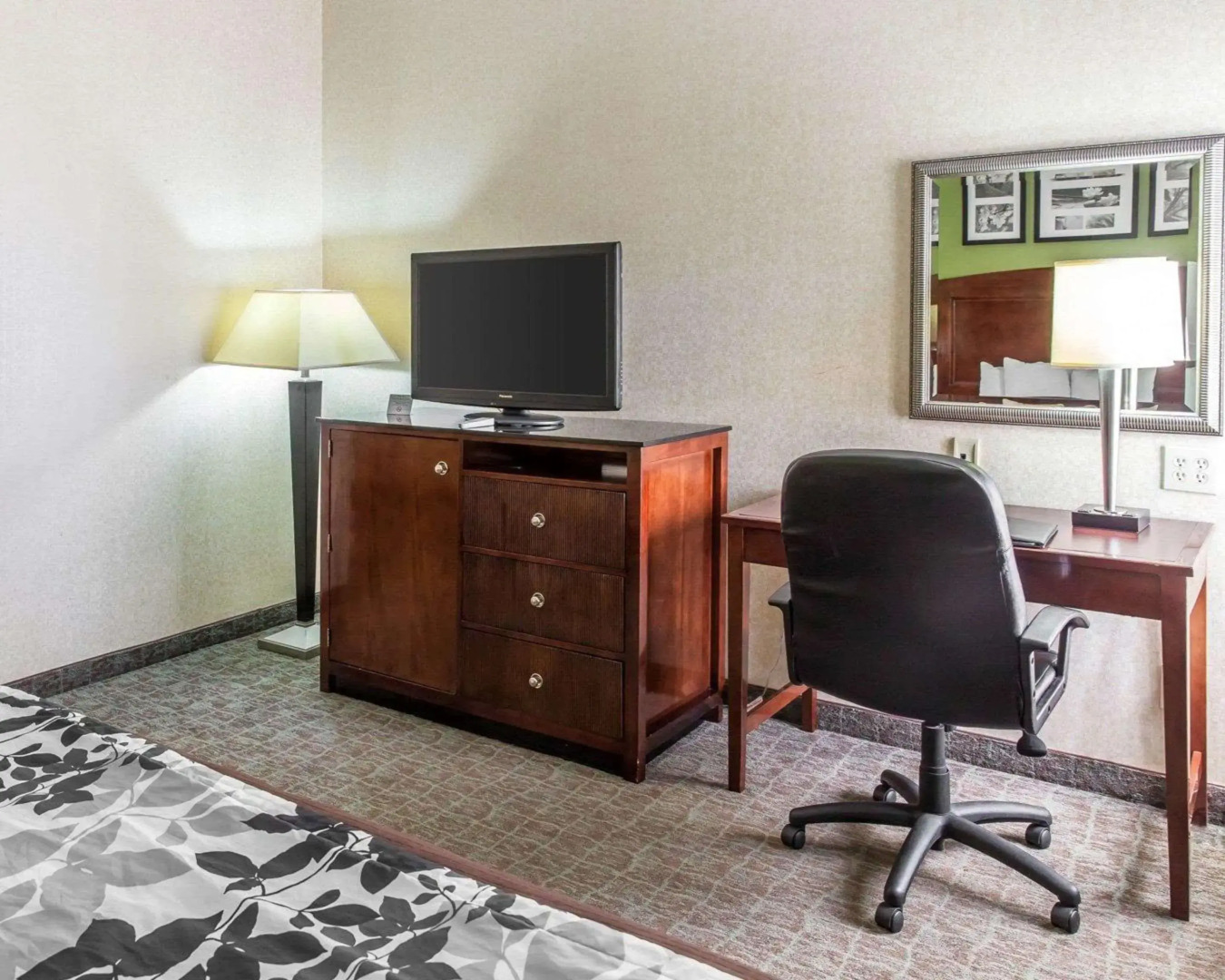 Sleep Inn & Suites Near Joint Base Andrews - Washington Area