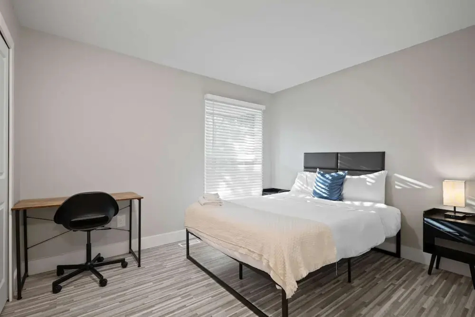 Comfortable 2BR 2BA Home Away From Home