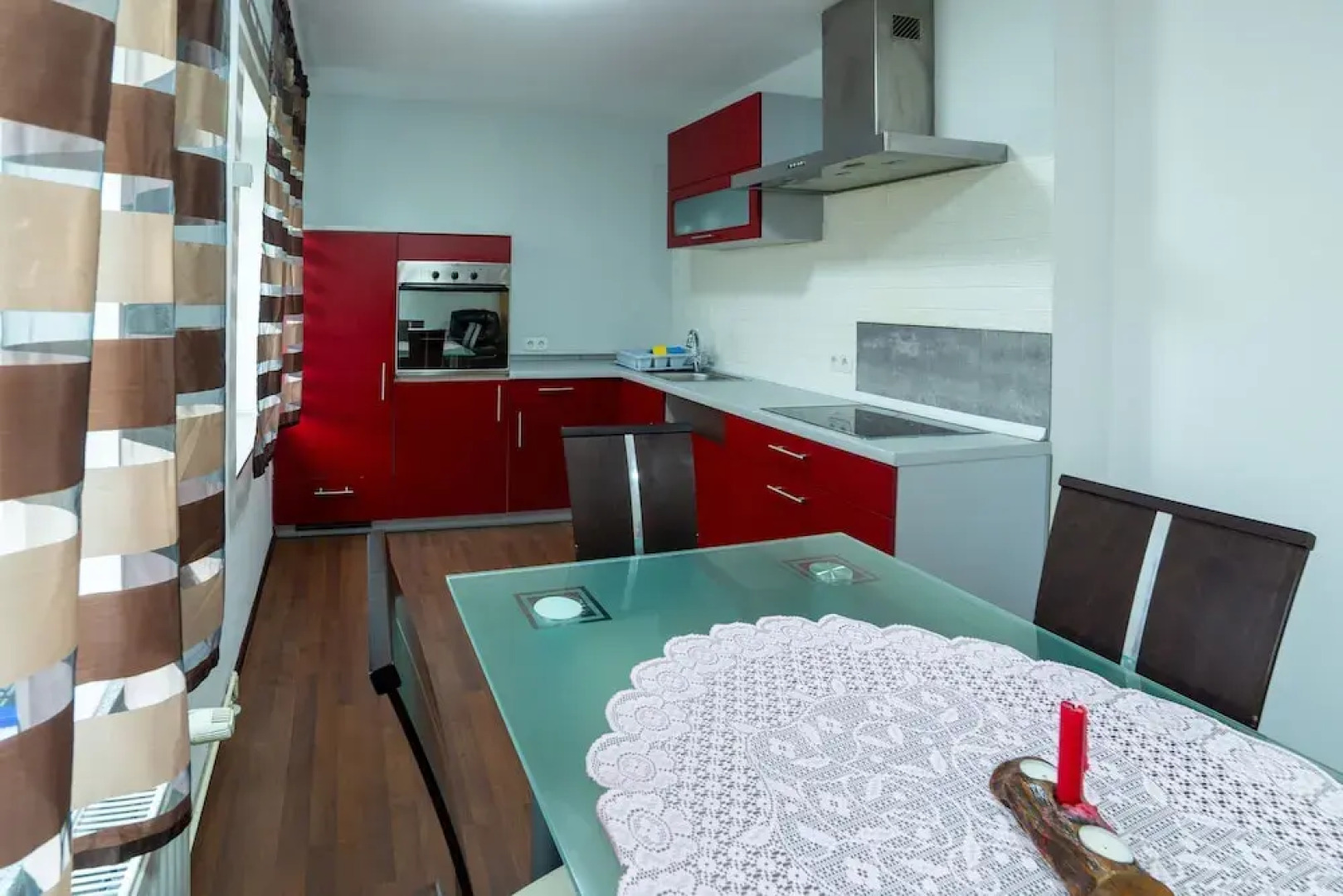 Apartmaji bungalovi i sotorisce Silva