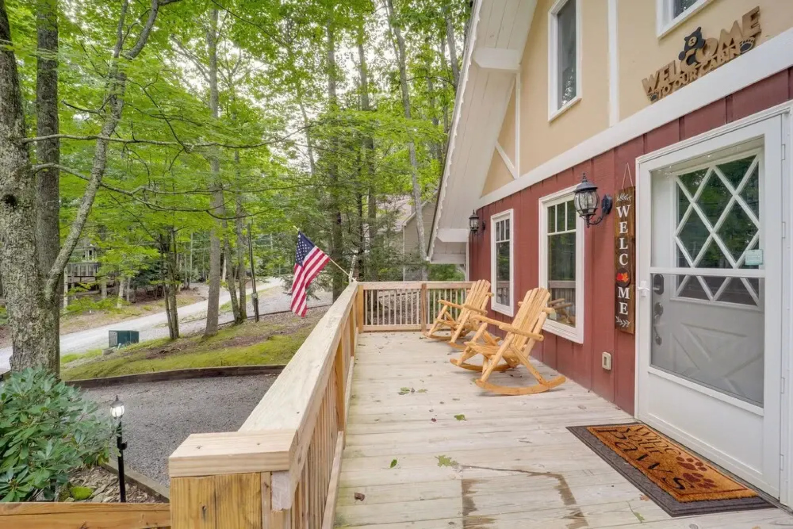 Deck, Fire Pit, & Grill: Beech Mountain Chalet