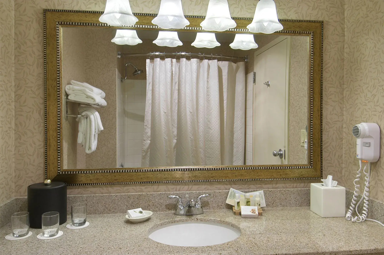 Red Lion Hotel Kennewick Columbia Center