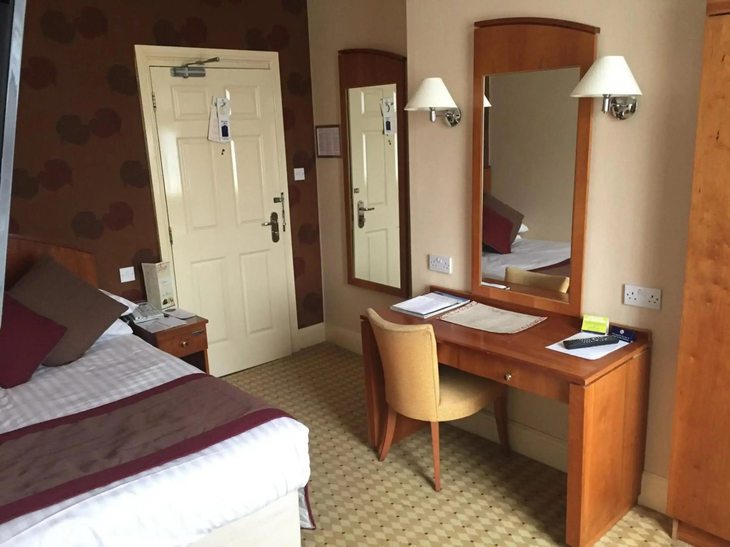 Crown and Mitre Hotel