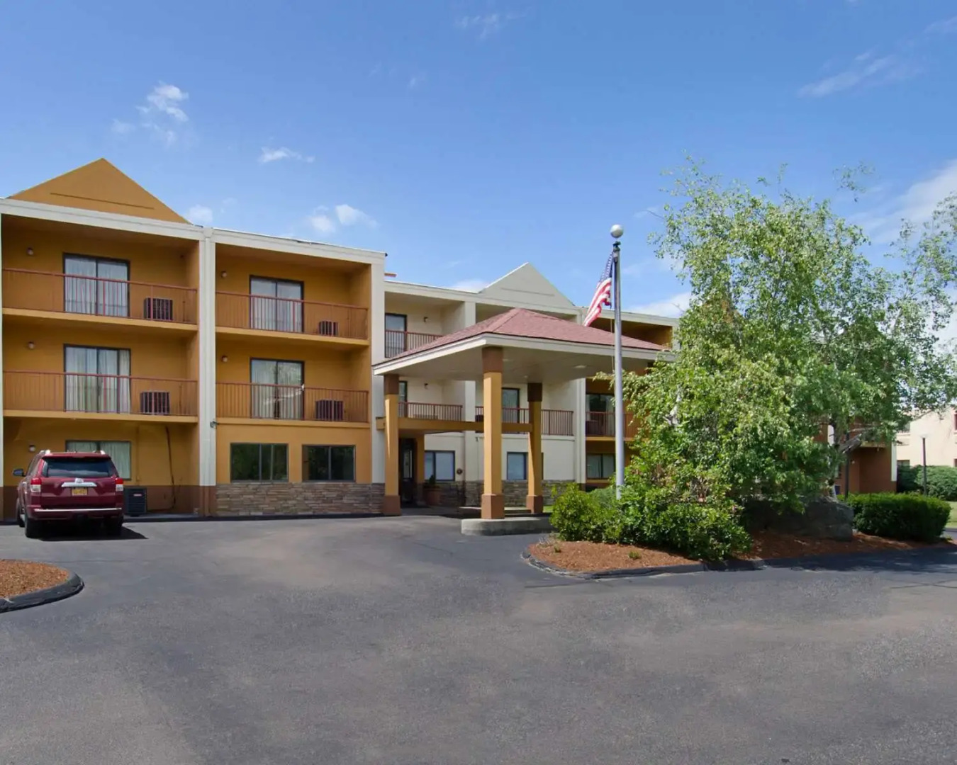 Quality Inn & Suites Worcester MA